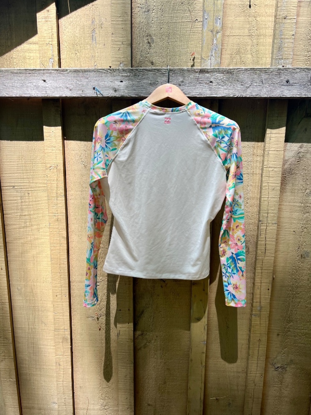 Billabong Rash Guard - Picture 3 of 4